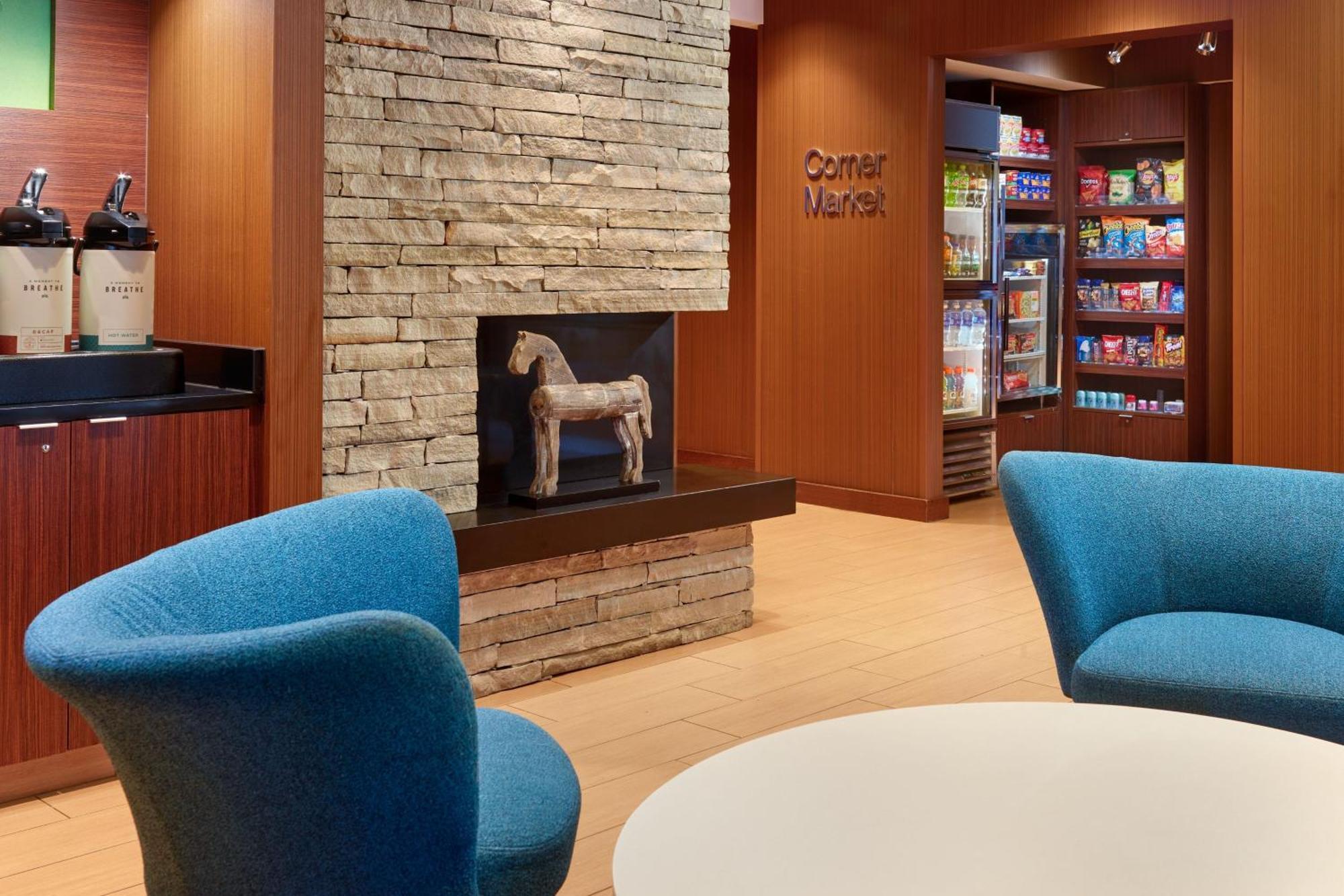 Fairfield Inn & Suites By Marriott Atlanta Alpharetta Exterior photo